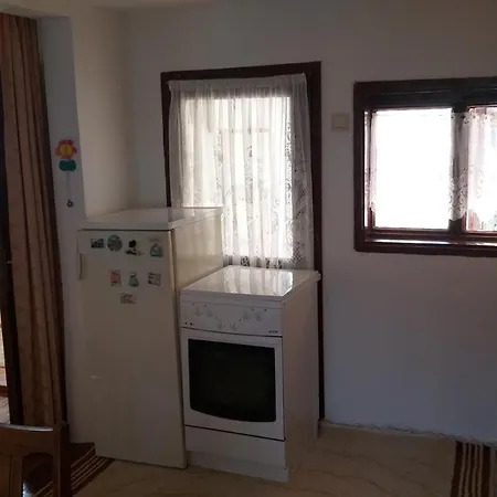 Apartman Hanija Apartment *